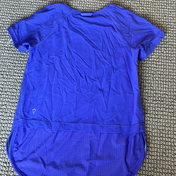 Ivivva Top - Picture 2 of 4